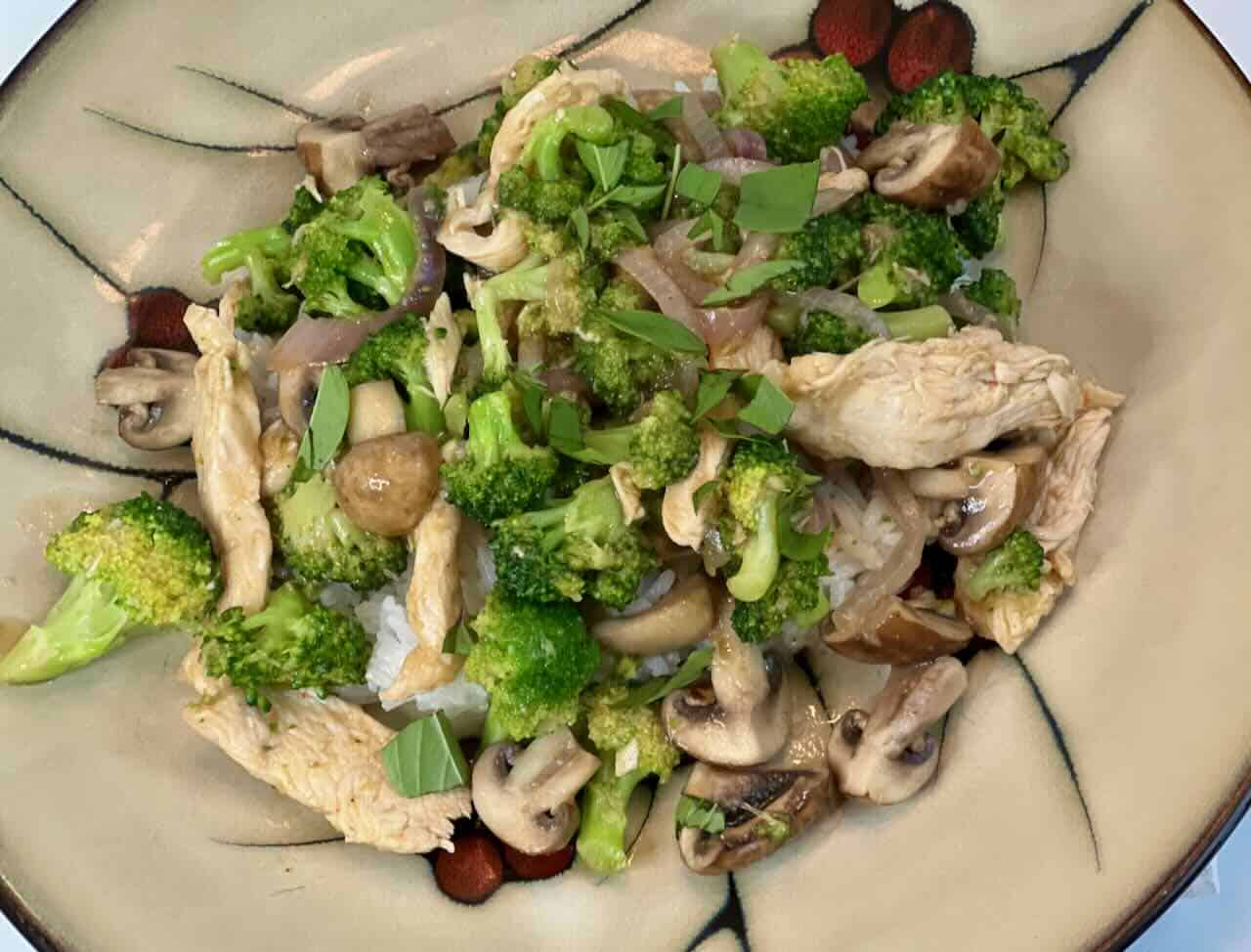 Chicken Broccoli Mushroom Stir Fry - Lori Speak